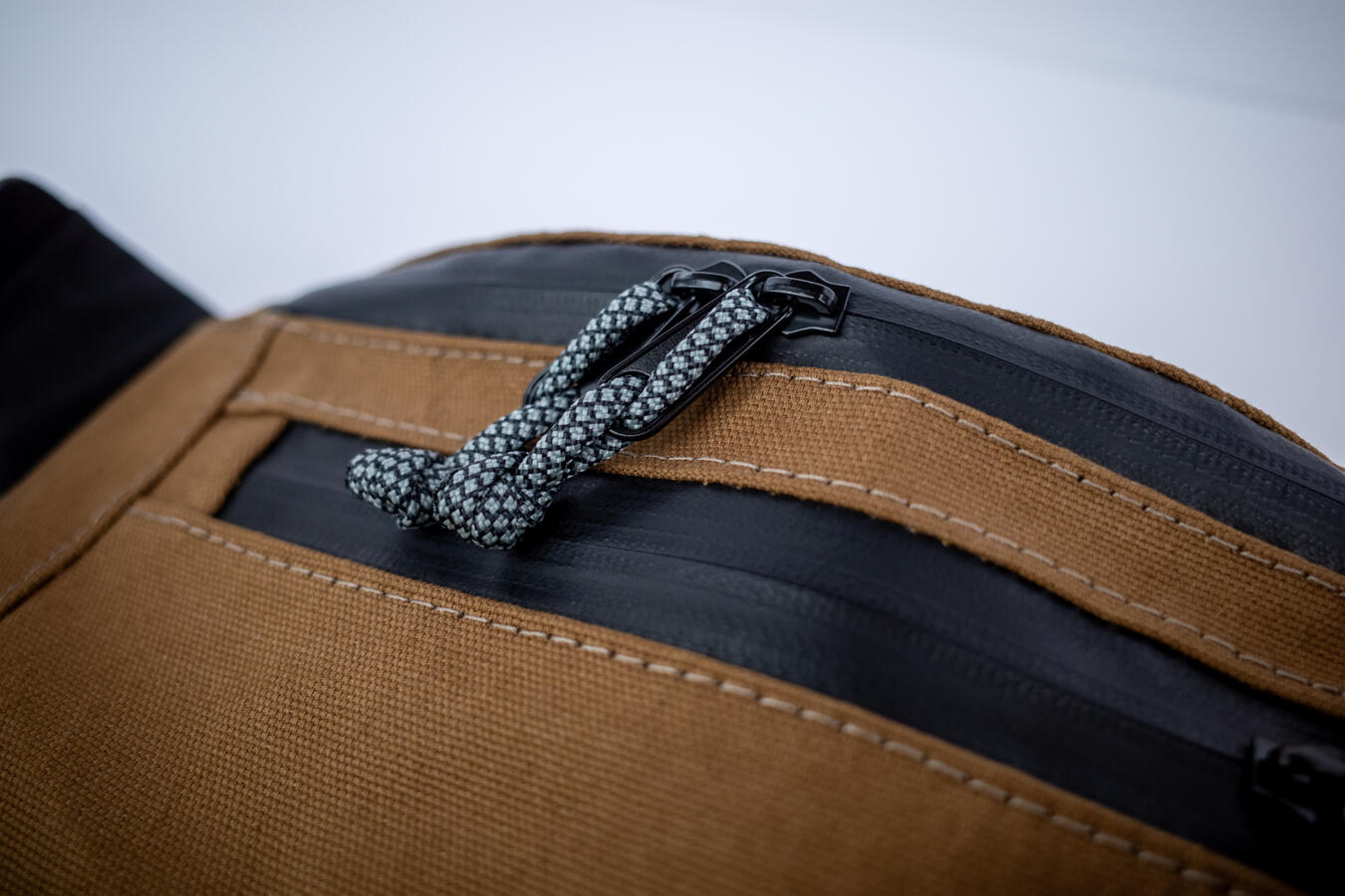 Detail - Main Zipper